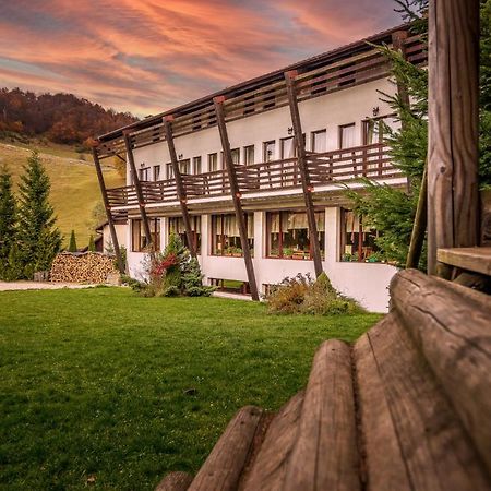 Casa Muntelui Otel Fundata Dış mekan fotoğraf