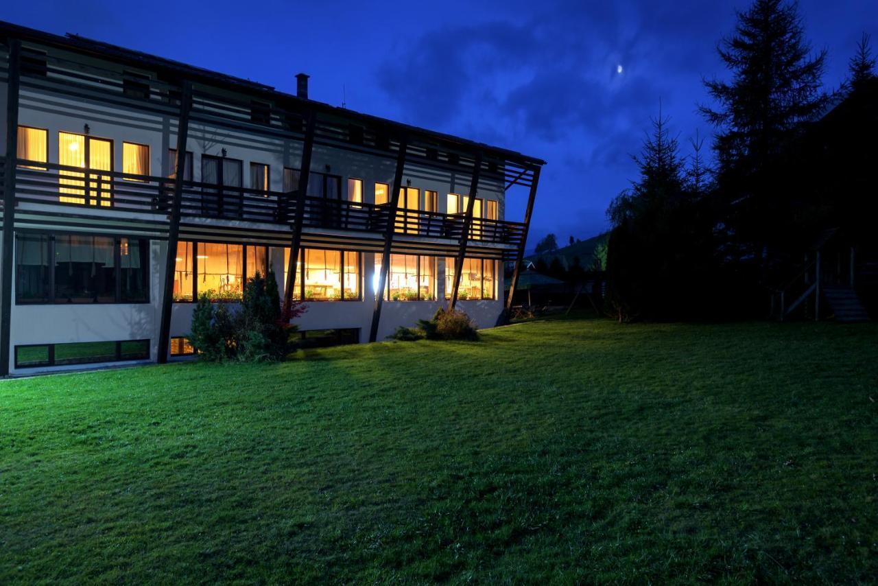Casa Muntelui Otel Fundata Dış mekan fotoğraf
